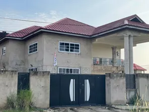 6bdrm House in Millions Properties, Amasaman for sale