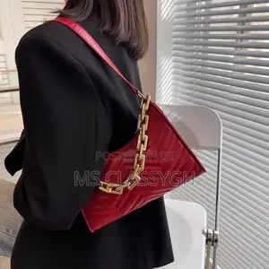 New Retro Small Style Simple and Stylish Chain Bag