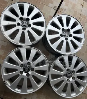 Volvo,Alfaromeo,Nissan,Dodge,Ferrari, Ford, Fiat, Land Rover