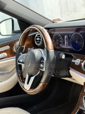 Mercedes-Benz E300 2019 White