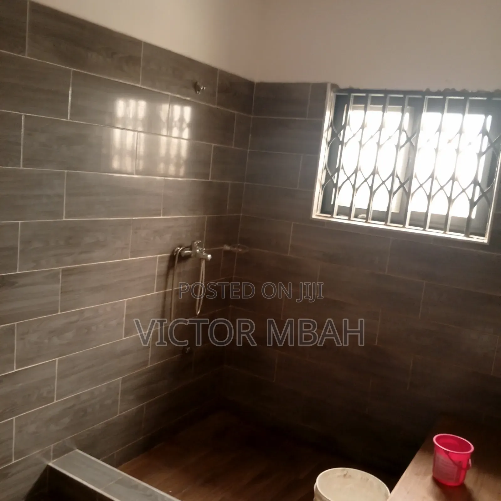 3bdrm Bungalow in Community 25 Tema for rent