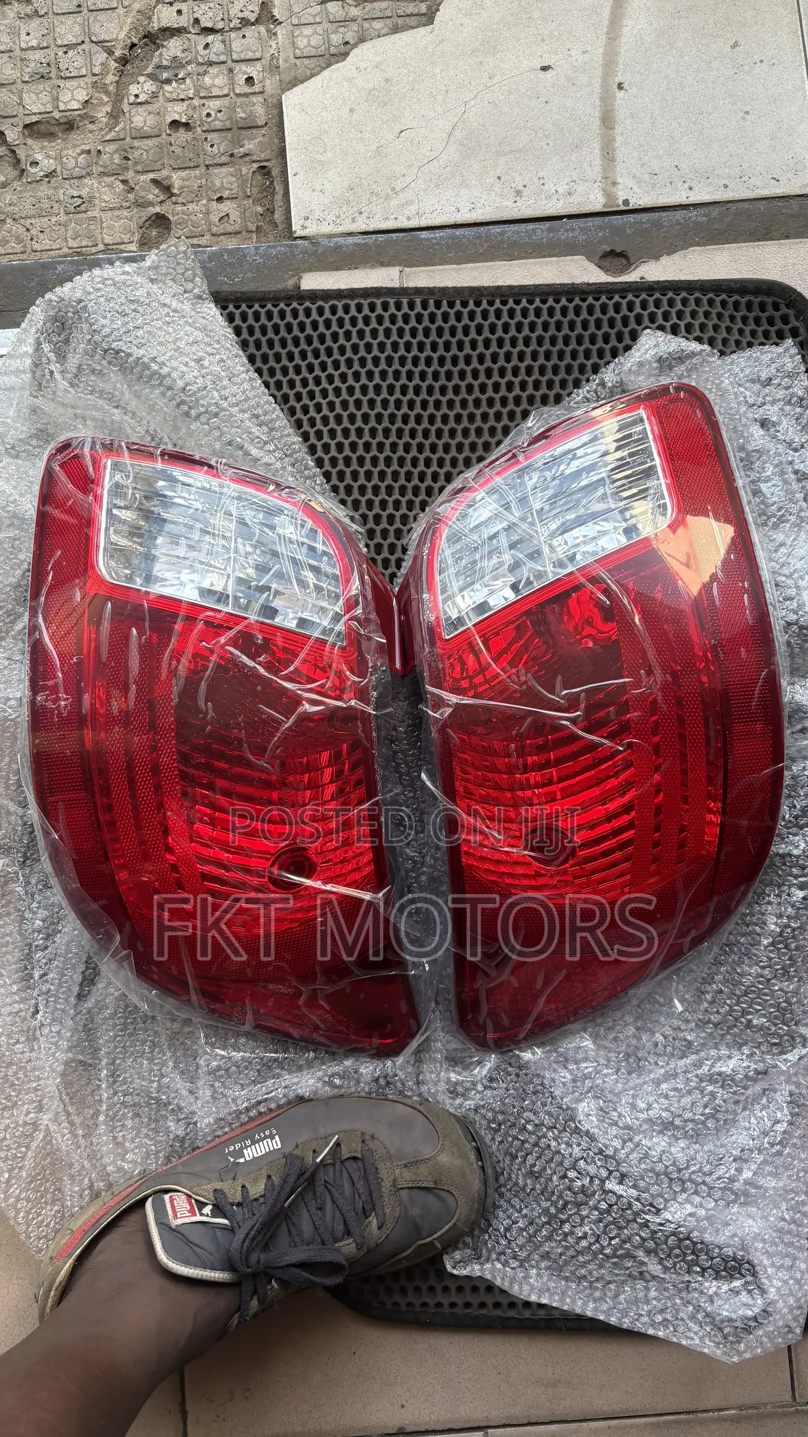 Kia Rio 5 Taillight 2005,2006,2007,2008,2009,2010