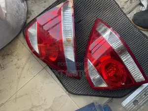 Nisssan Sunny Taillight 2005,2006,2007,2008,2009,2010,2011