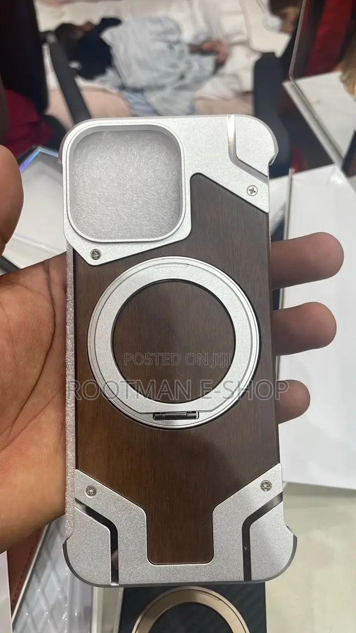 Luxury Magnetic Magsafe Rimless Frosted Metal Phone Case