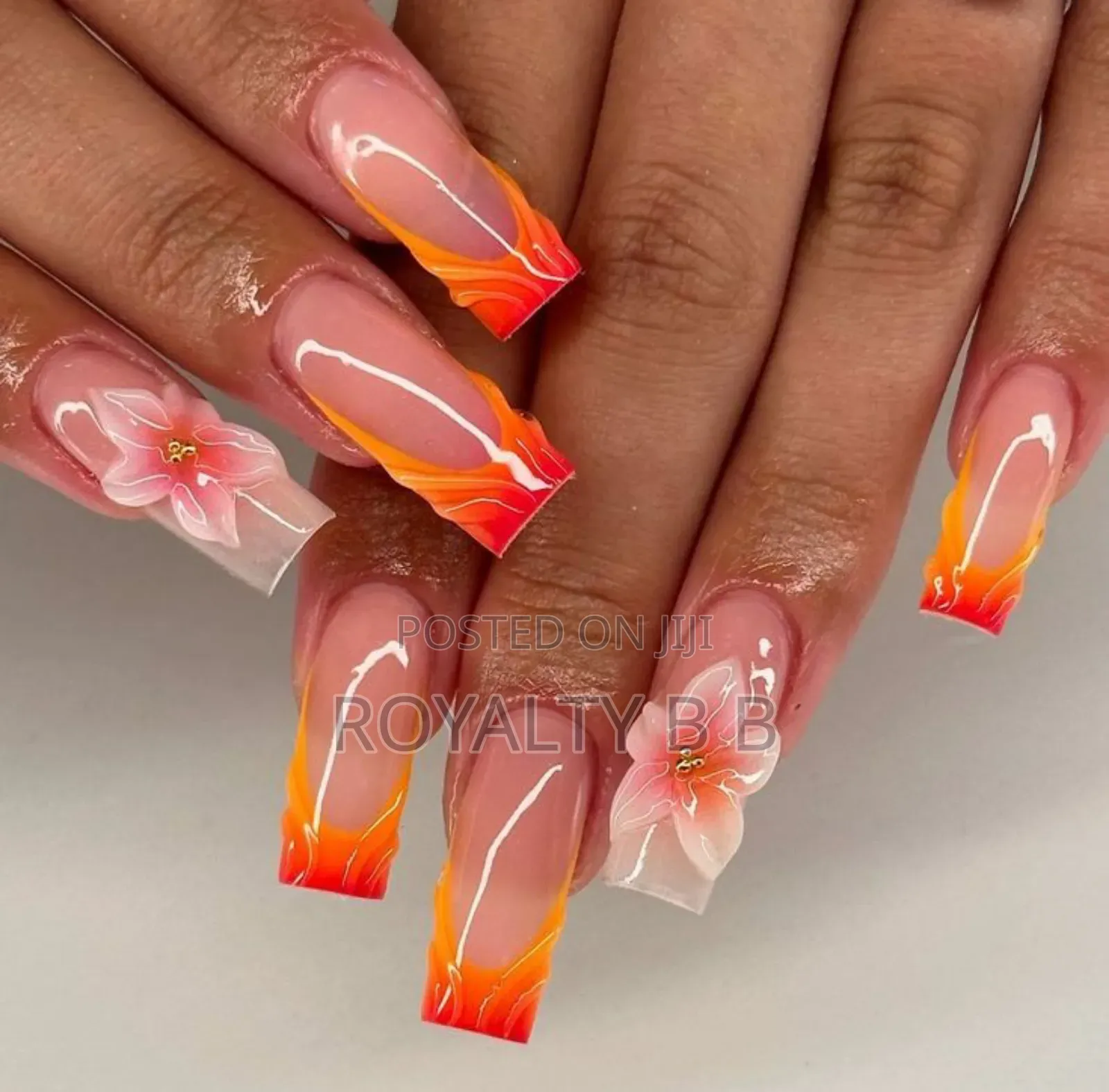 Nail, Lash, And Pedicurist Wanted