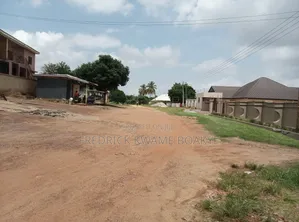 6bdrm House in House For Sale At, Kumasi Metropolitan for sale