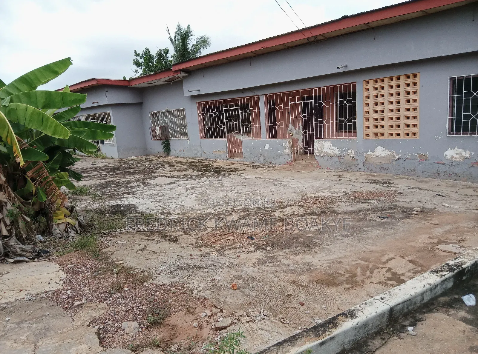 6bdrm House in House For Sale At, Kumasi Metropolitan for sale