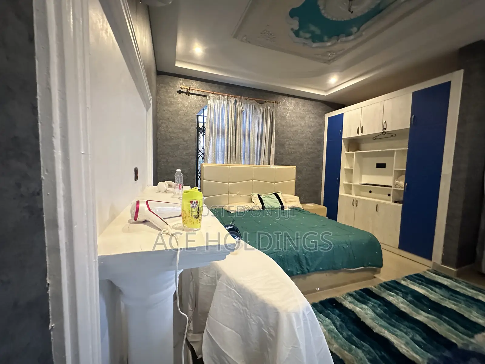 Furnished 6bdrm Mansion in Sakumono for sale