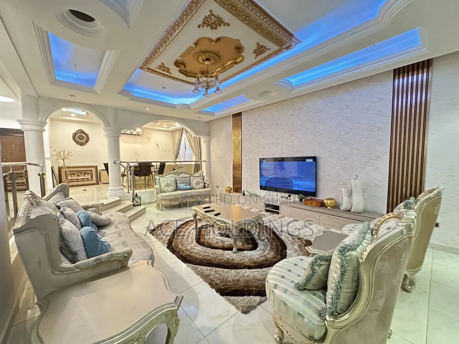 Furnished 6bdrm Mansion in Sakumono for sale