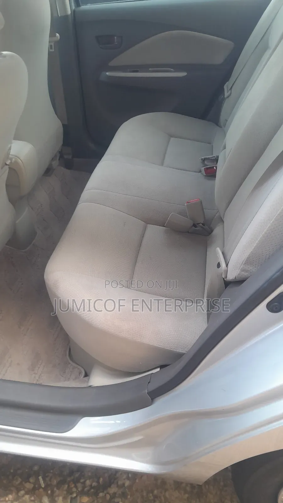 Toyota Belta 2010 Silver
