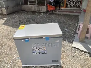 Well Built Pearl 200ltr Chest Freezer With Glass Slide 