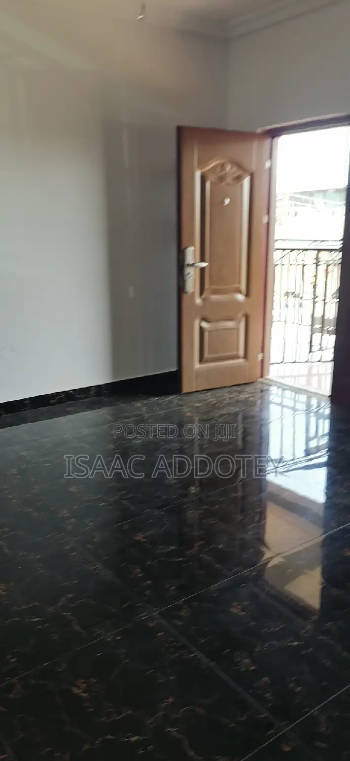 2bdrm Apartment in Tsaado Roundabout, Spintex for rent