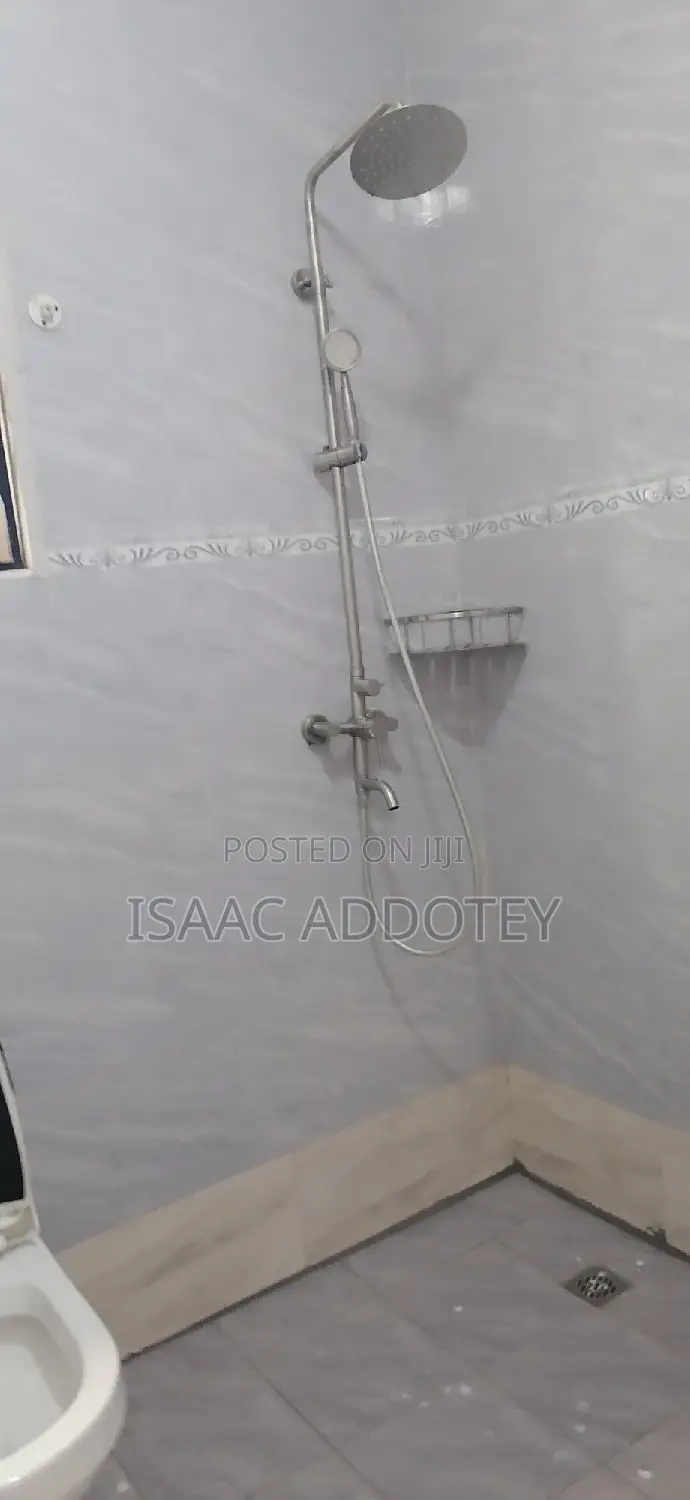 2bdrm Apartment in Tsaado Roundabout, Spintex for rent