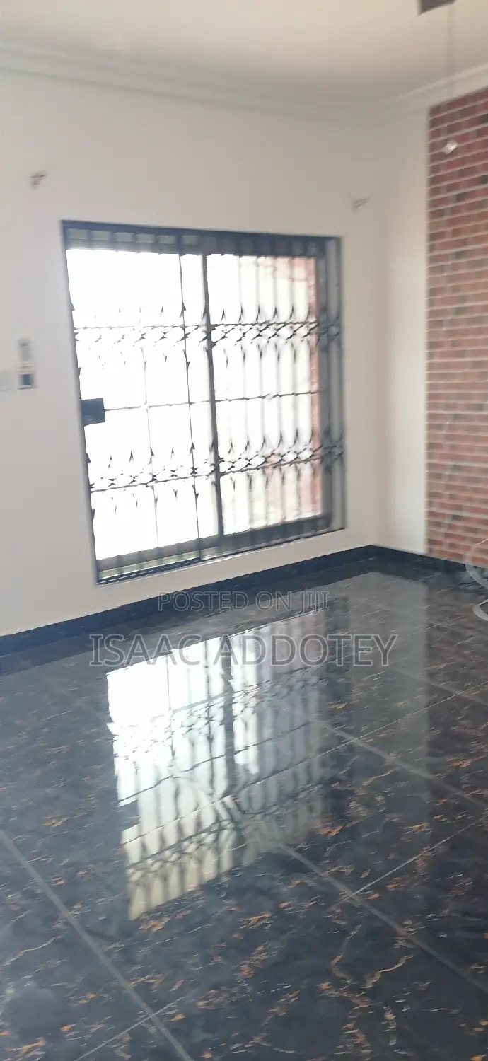 2bdrm Apartment in Tsaado Roundabout, Spintex for rent