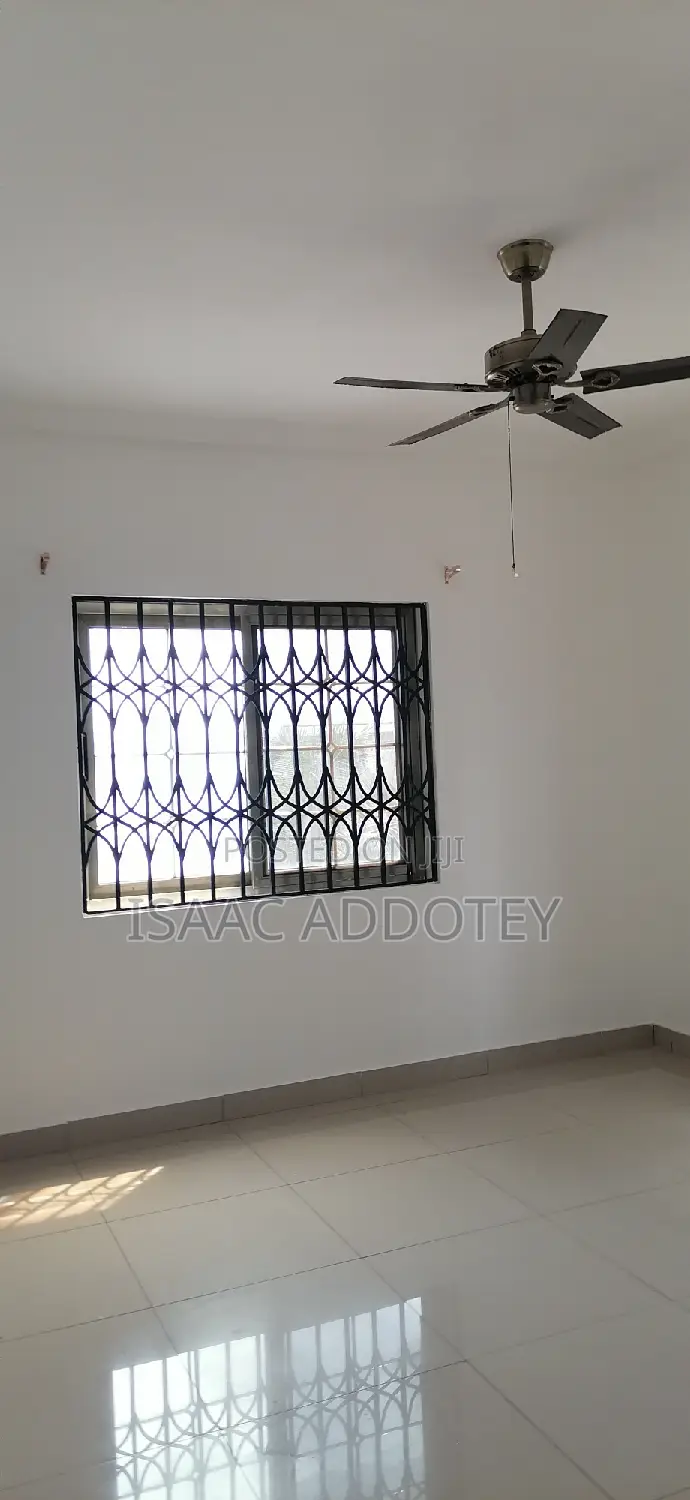 2bdrm Apartment in Tsaado Roundabout, Spintex for rent