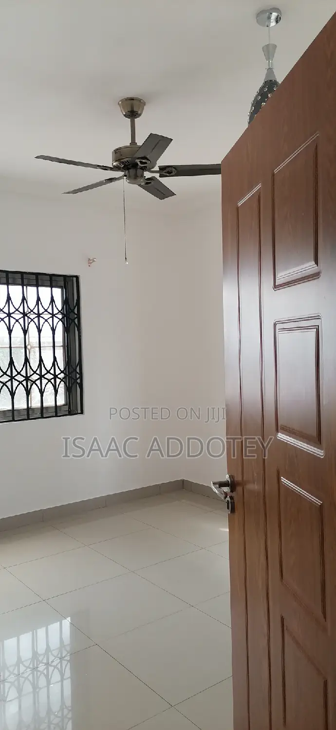 2bdrm Apartment in Tsaado Roundabout, Spintex for rent