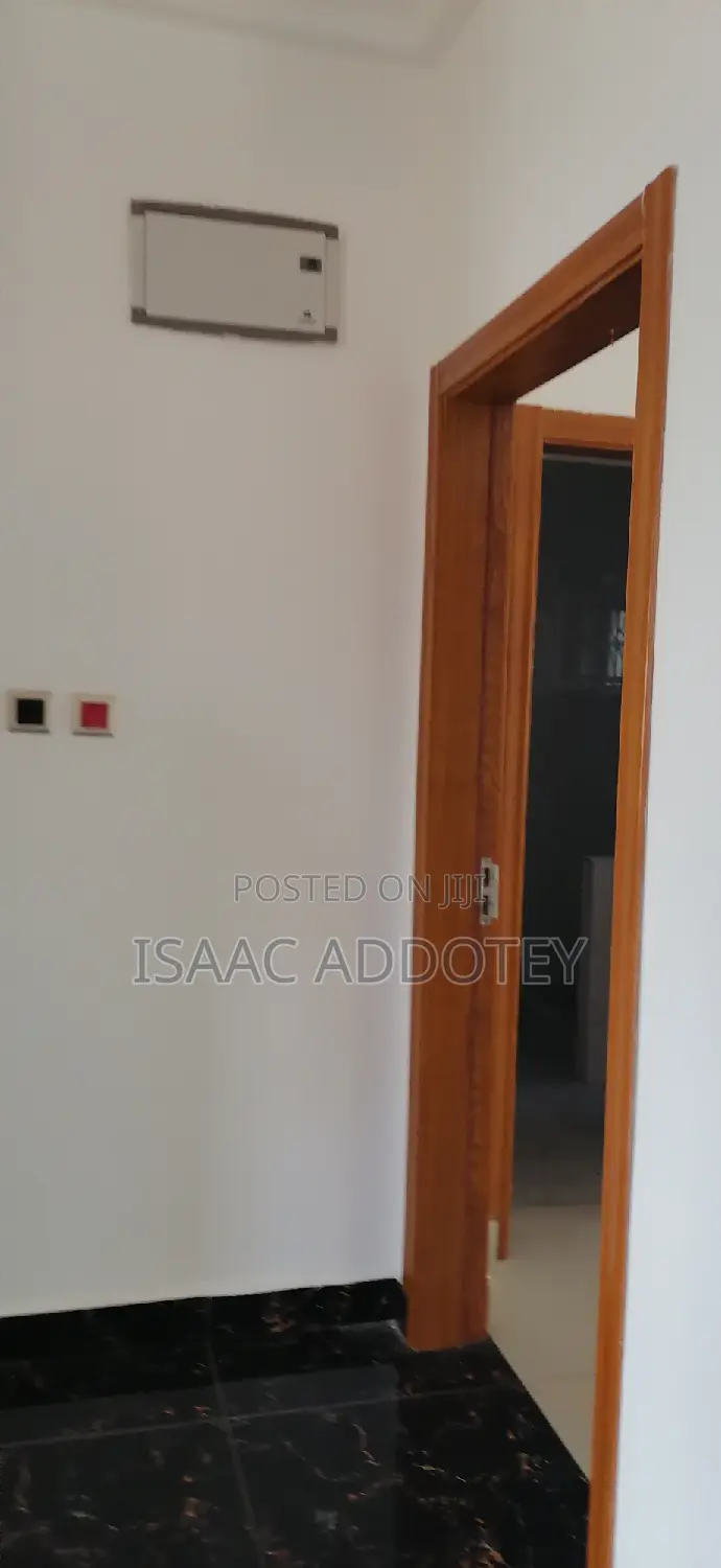 2bdrm Apartment in Tsaado Roundabout, Spintex for rent