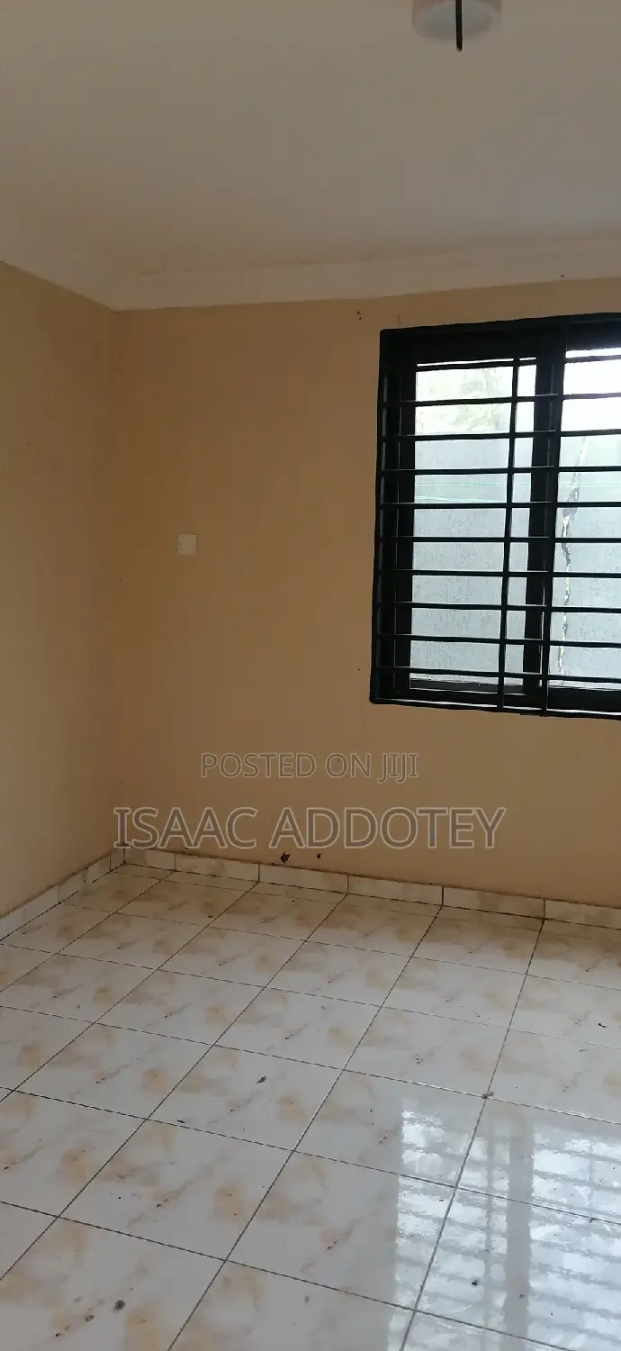 2bdrm Apartment in Tsaado, Spintex for rent