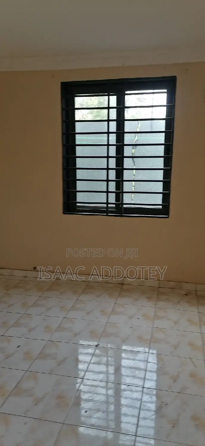 2bdrm Apartment in Tsaado, Spintex for rent