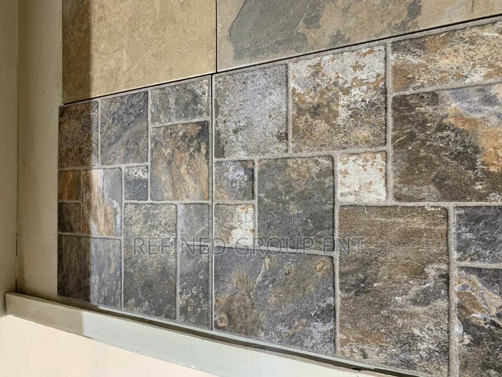 Compound Tiles. Spanish