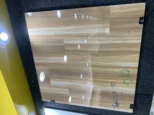 60/60cm Tiles