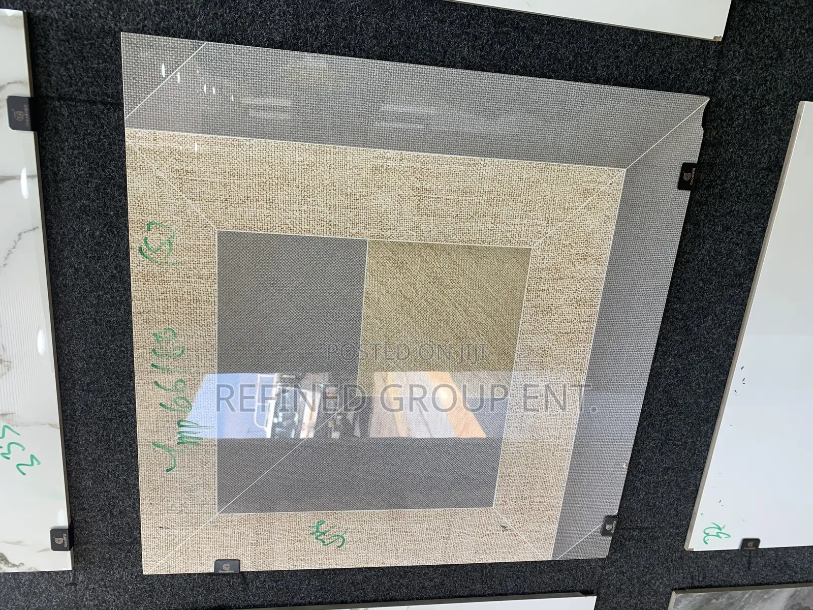 60/60cm Tiles