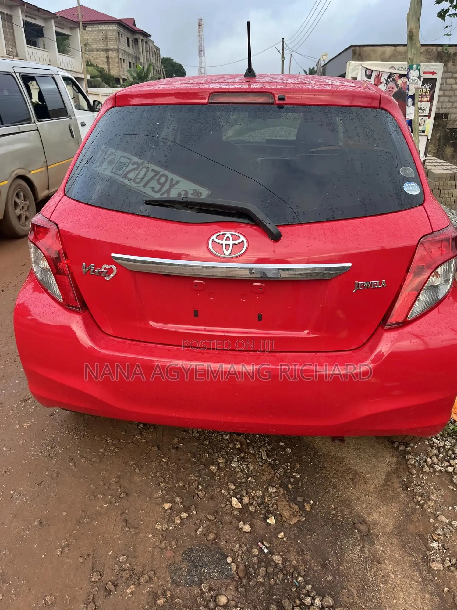 Toyota Vitz 2012 Red