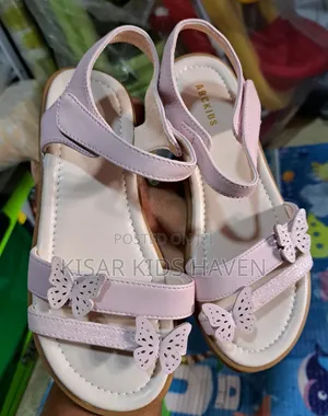 Simply Cute Girls Sandals Size 30