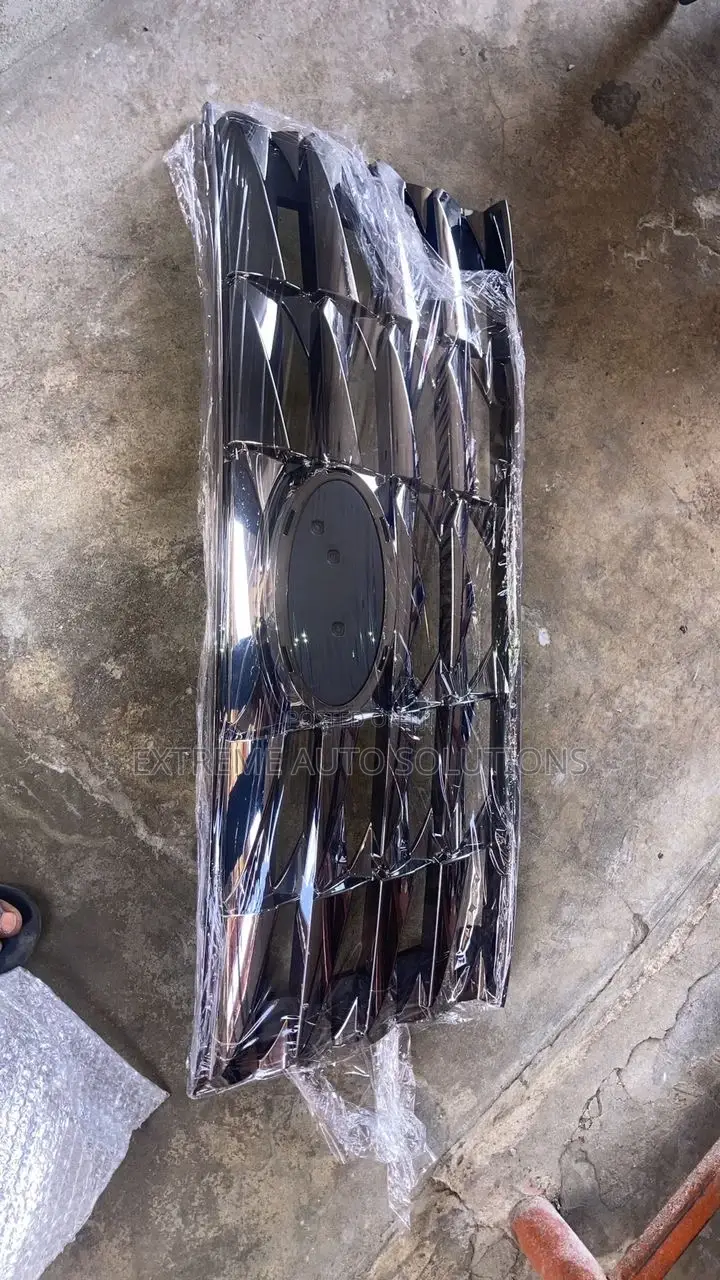 2023 Hyundai Tucson Top Grille