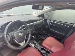 Toyota Corolla S 4dr Sedan (1.8L 4cyl CVT) 2014 White
