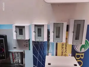 8 - 15way Plastic Breaker Box/Enclosure