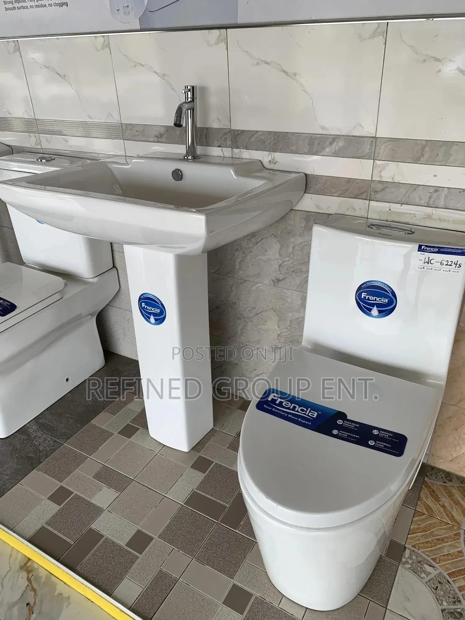 Luxury Wc With Hand Basin Complete