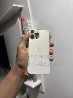 Photo - Apple iPhone 13 Pro Max 128 GB Gold