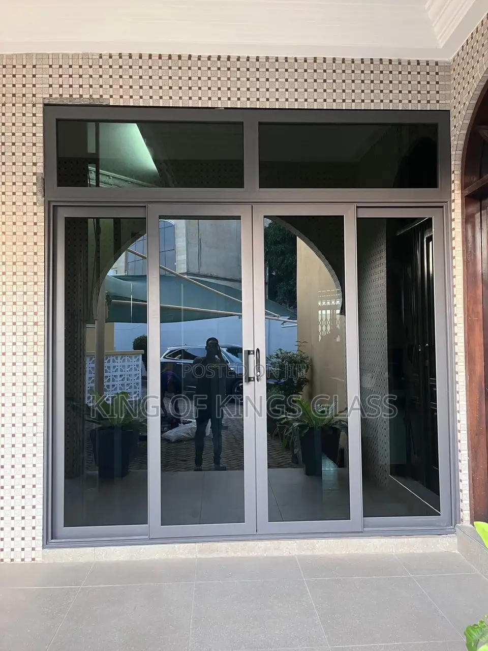 Traico Sliding Door