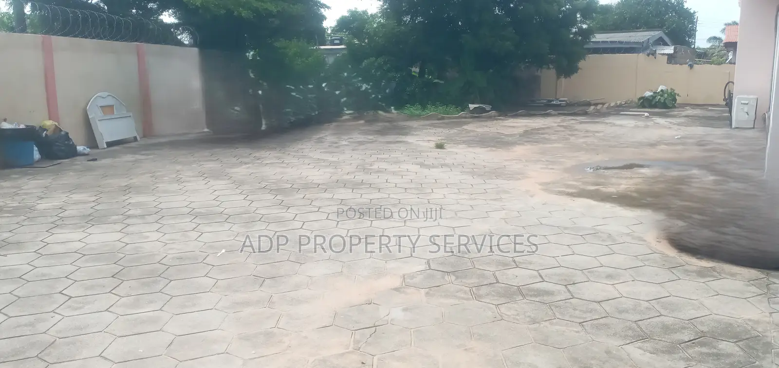Half Plot for Sale at Lapaz Racecourse Station