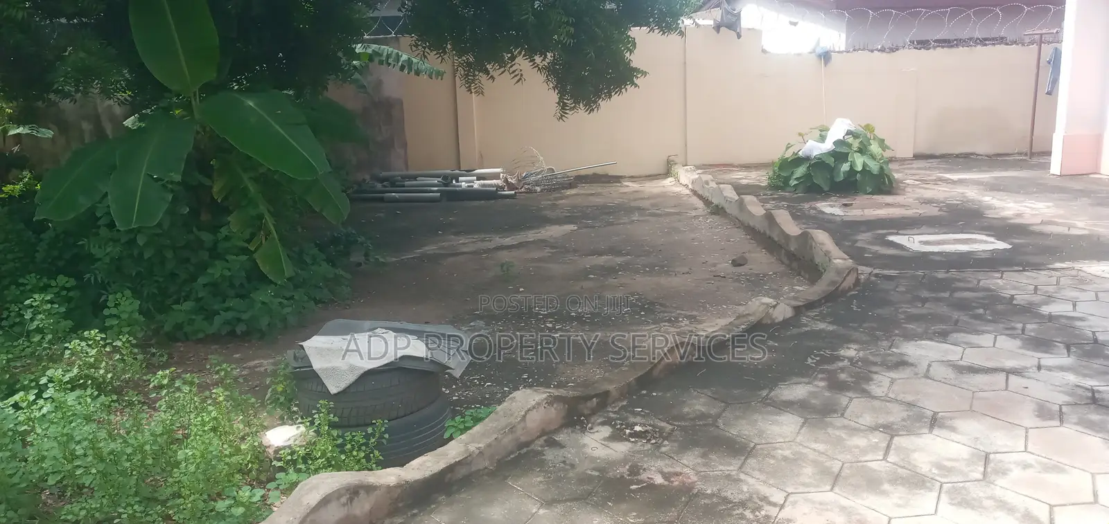 Half Plot for Sale at Lapaz Racecourse Station