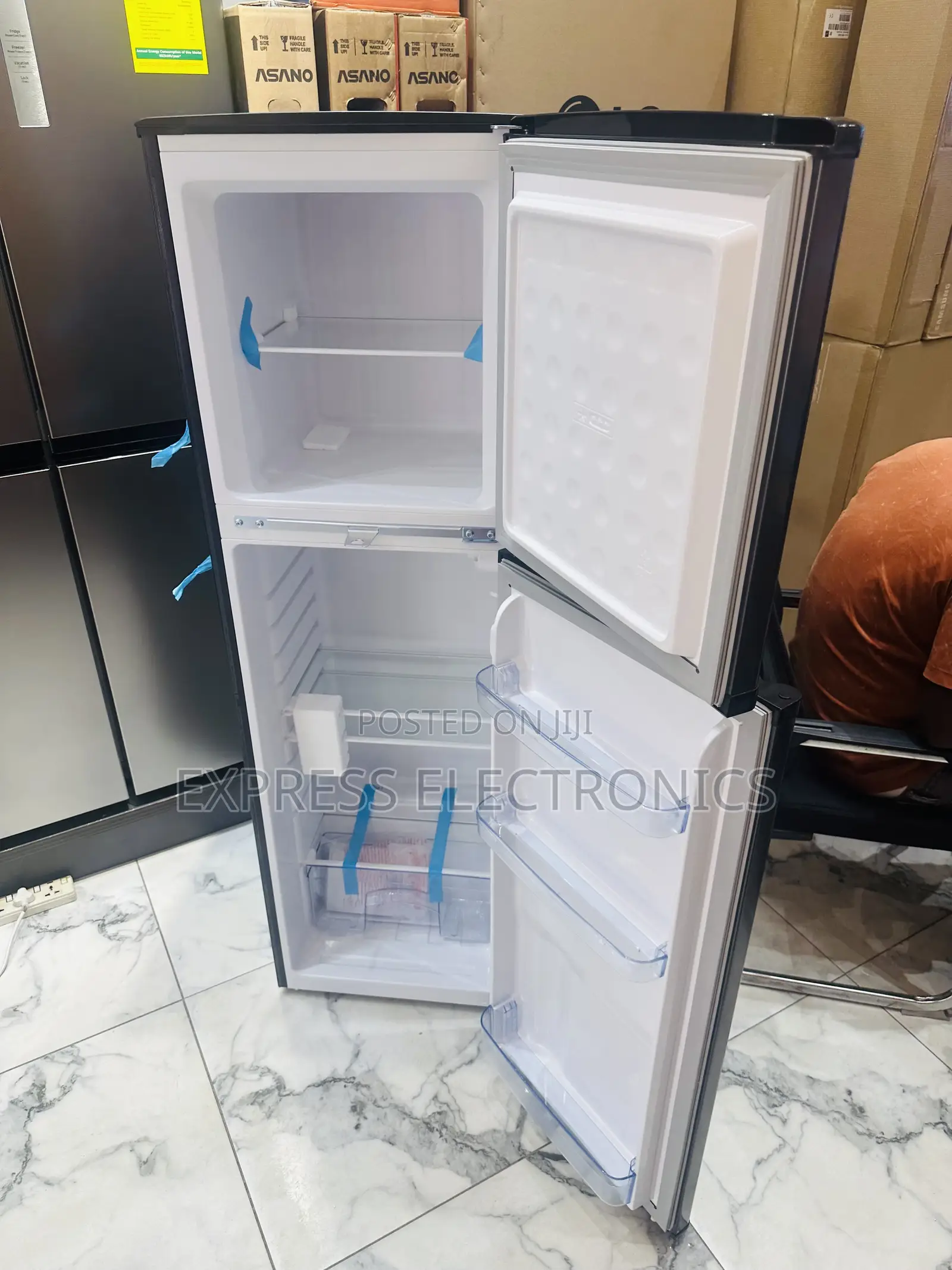 Purchase the New Double Door Fridge Pearl 161l