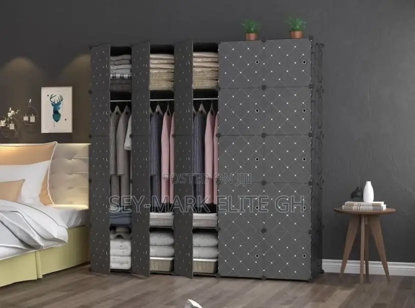 20 Cubes Plastic Wardrobe + Shoe Rack