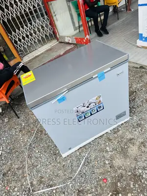 Ultra Modern Sleek Design Chest Freezer 200l Pearl