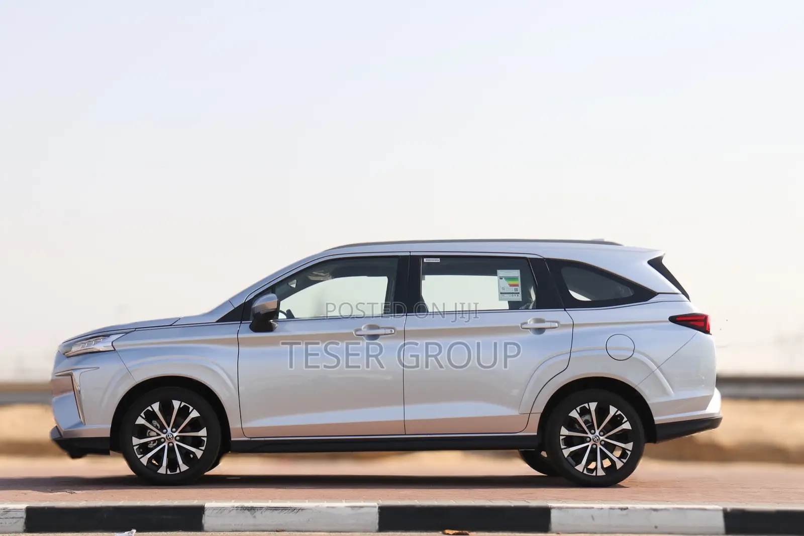 New Toyota Veloz 1.5 CVT FWD 2024 Silver