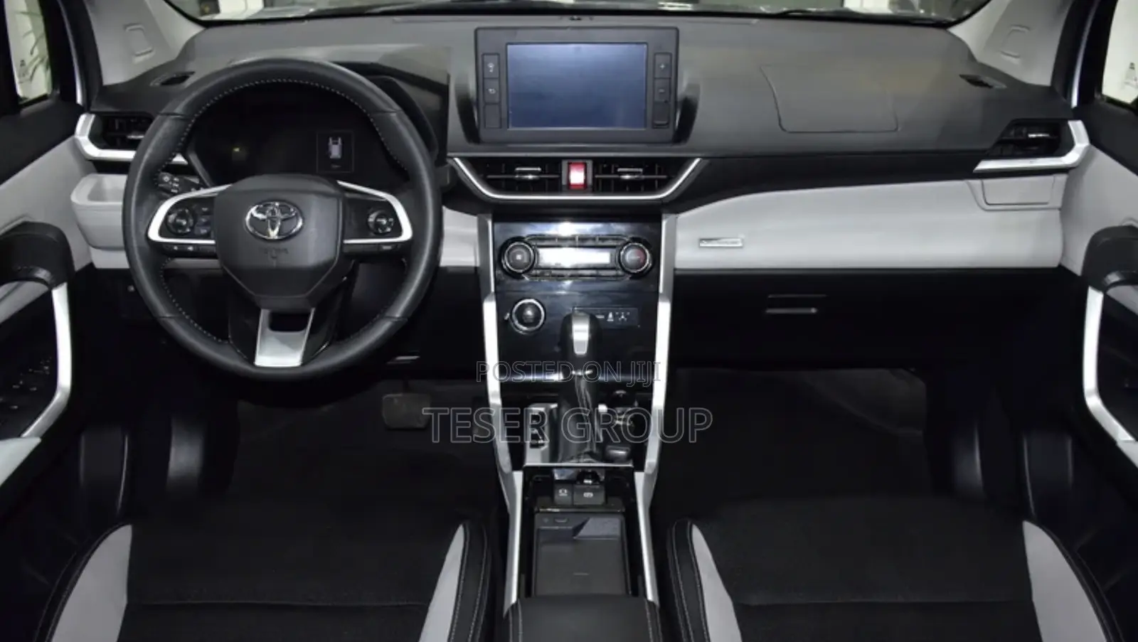 New Toyota Veloz 1.5 CVT FWD 2024 Silver