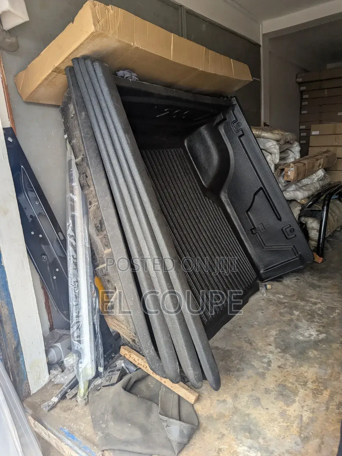 Hilux,Hard Body, Tacoma,Tundra and Pickups Boot Bucket