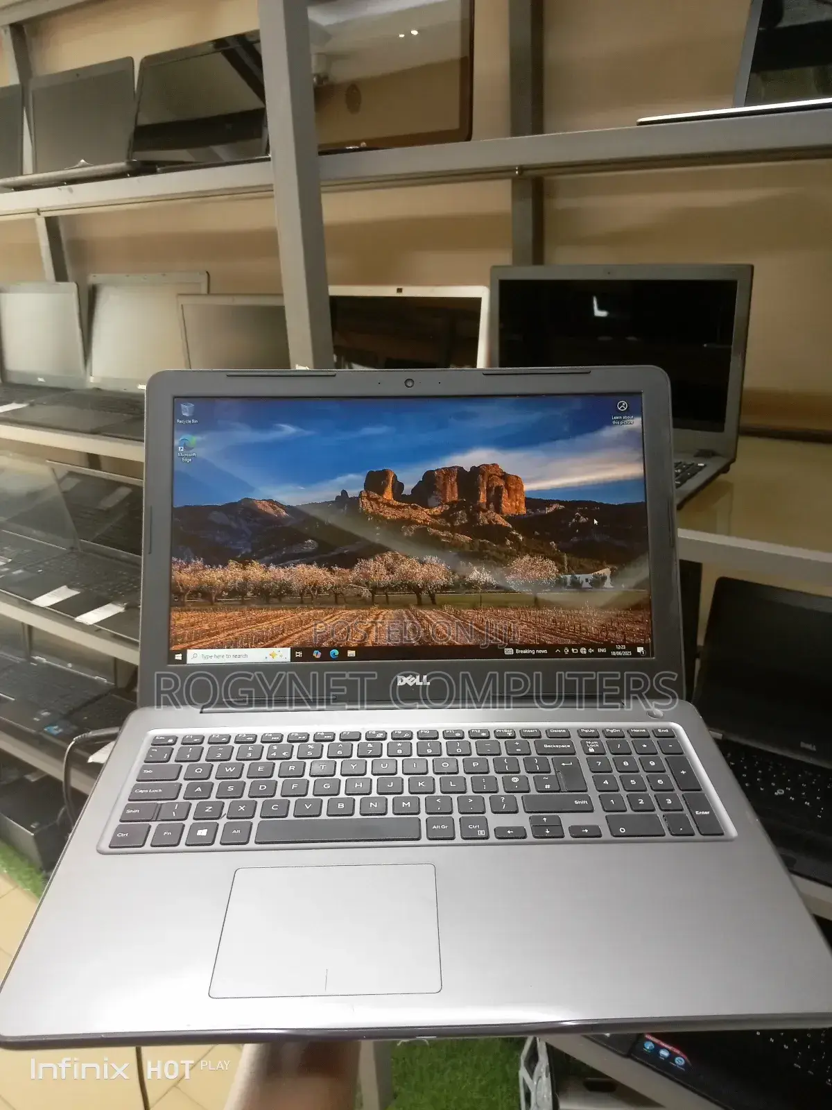 Laptop Dell Inspiron 15 5567 8GB Intel Core i5 HDD 500GB