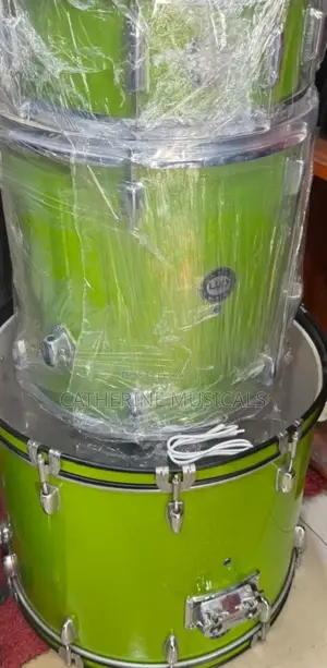 Lud 5- Sets Drums With Two Cymbals