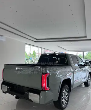 New Toyota Tundra 2024 Gray