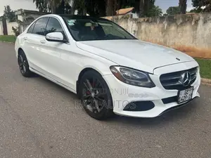 Photo - Mercedes-Benz C300 2016 White