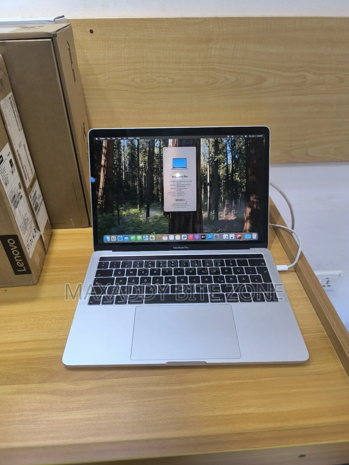 Laptop Apple MacBook Pro 2018 16GB Intel Core I7 SSD 256GB