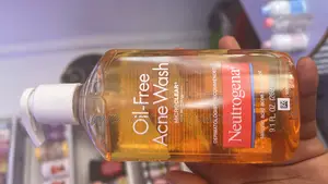 Neutrogena Oil-free Acne Wash