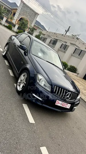 Photo - Mercedes-Benz C250 2014 Blue