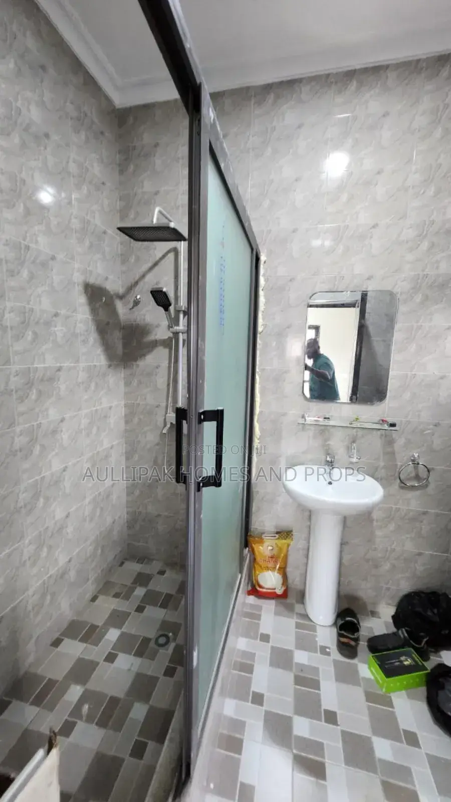 2bdrm Apartment in Ashaley Botwe for rent